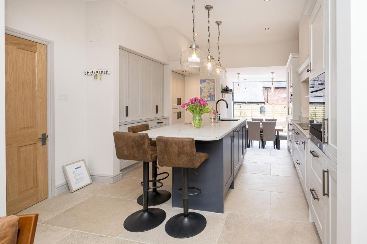 Townhouse By Harrogate Serviced Apartments Экстерьер фото