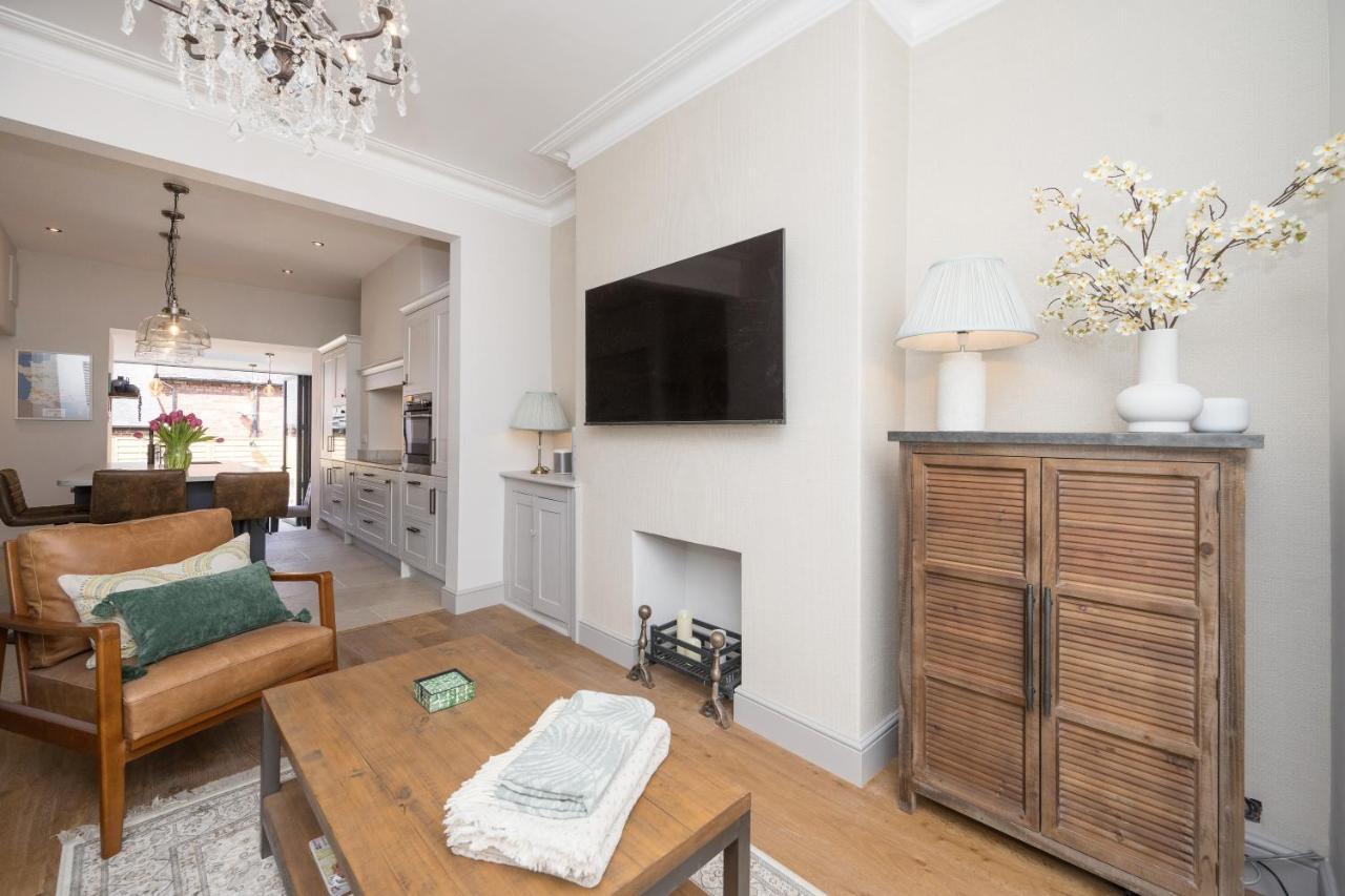 Townhouse By Harrogate Serviced Apartments Экстерьер фото