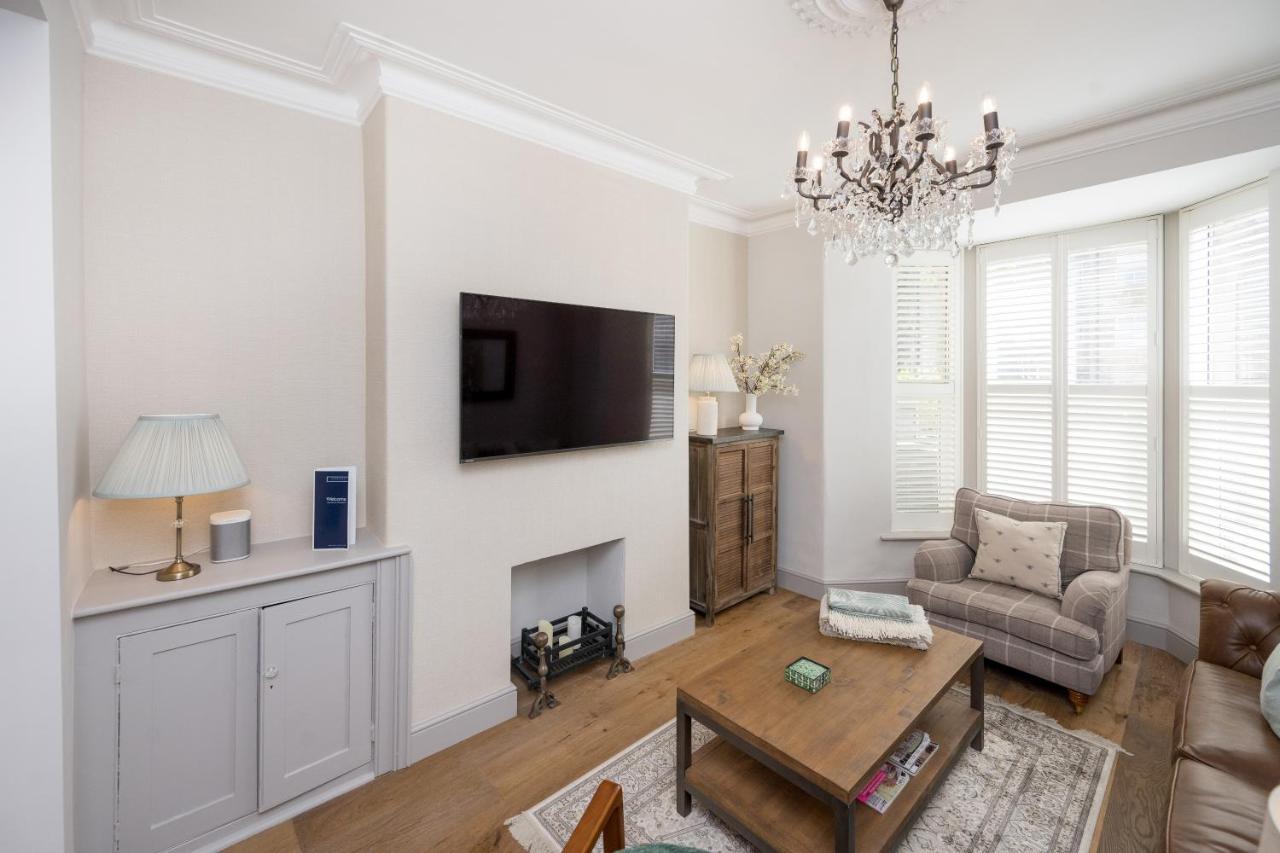 Townhouse By Harrogate Serviced Apartments Экстерьер фото